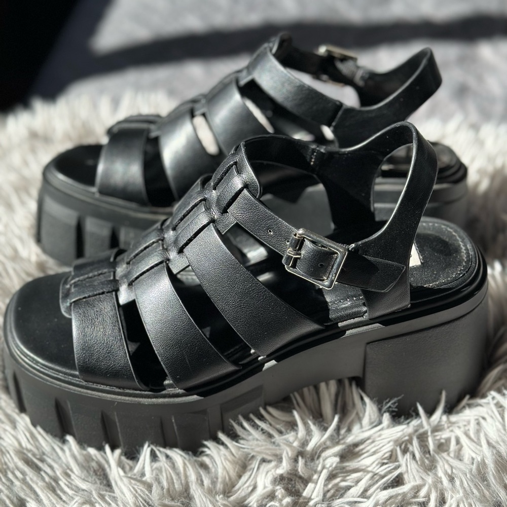 Steve Madden Platform Sandals Size 6